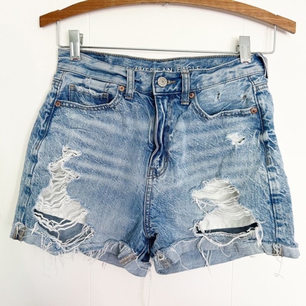 American Eagle Jean Shorts Distressed High Rise Mom Short Size 0